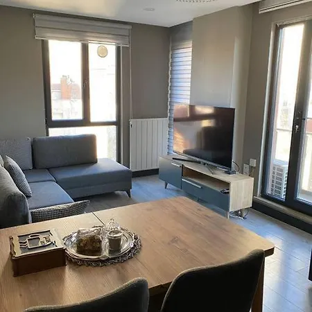 Appartamento Sevimli Mustakil Apartman Bir Yatak Odasi Bir Salon Ve Balkonlu